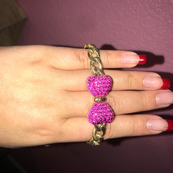 Women’s gold Betsey Johnson bracelet! - Picture 4 of 5